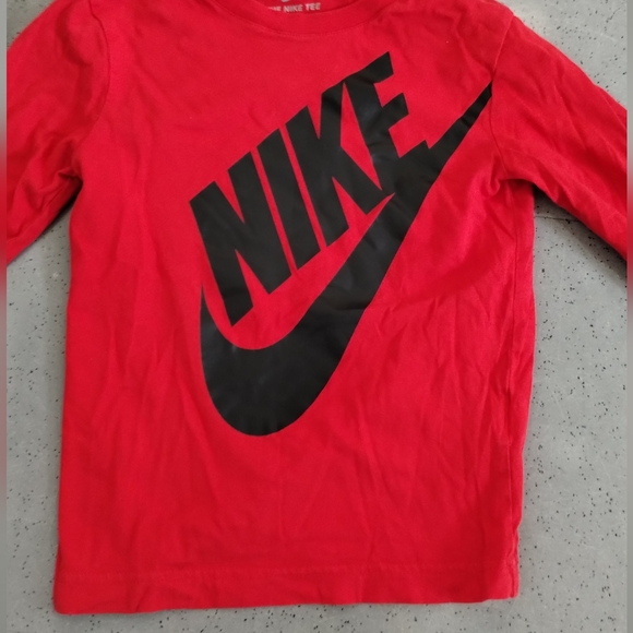 •Nike Long Sleeve Shirt Kid Small Fitted Red Shirt Swoosh Logo - Picture 8 of 10